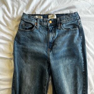 Universal Thread Straight Leg Blue Jeans